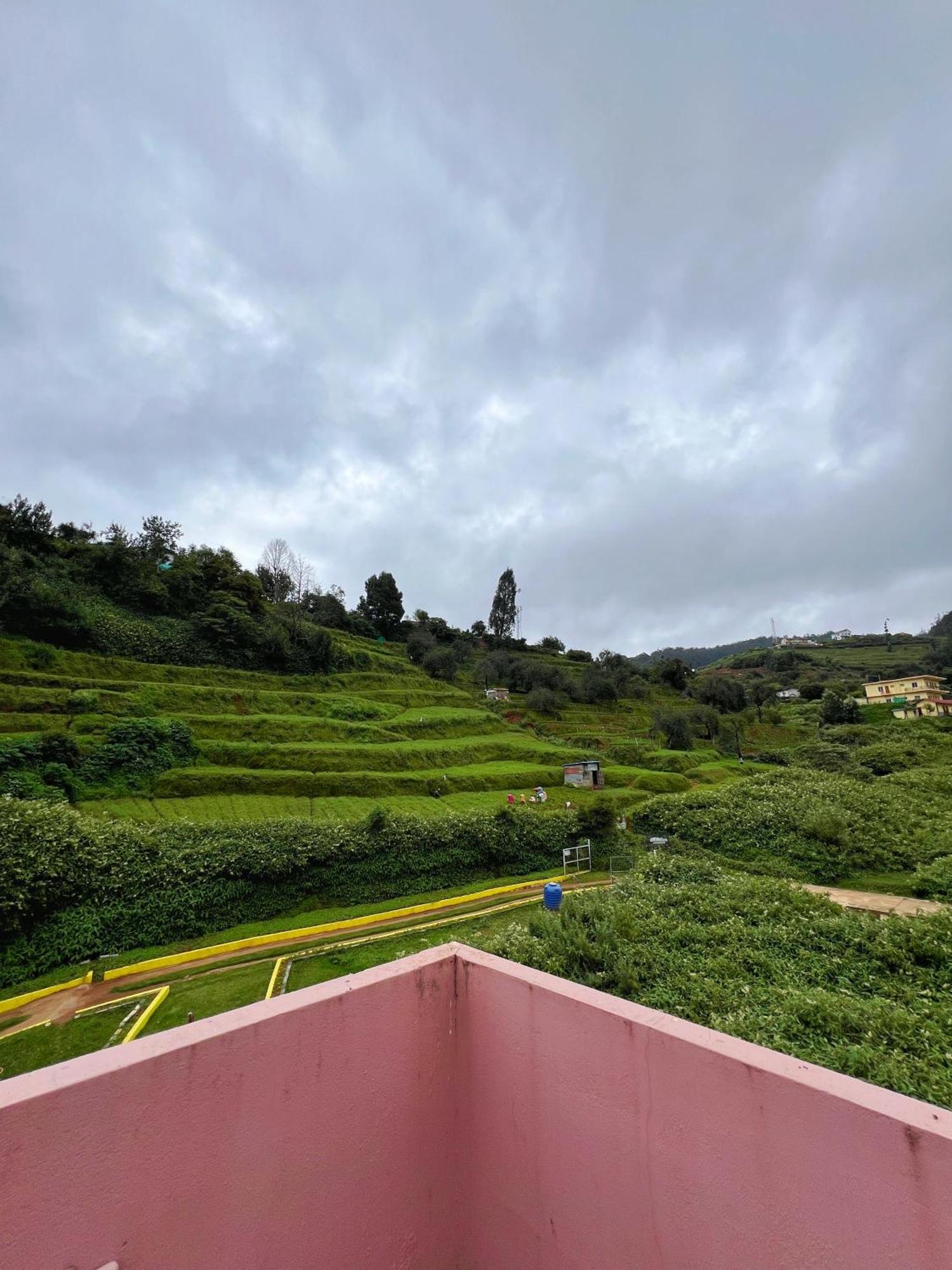 Chill Inn - Families Only Ooty Exterior photo